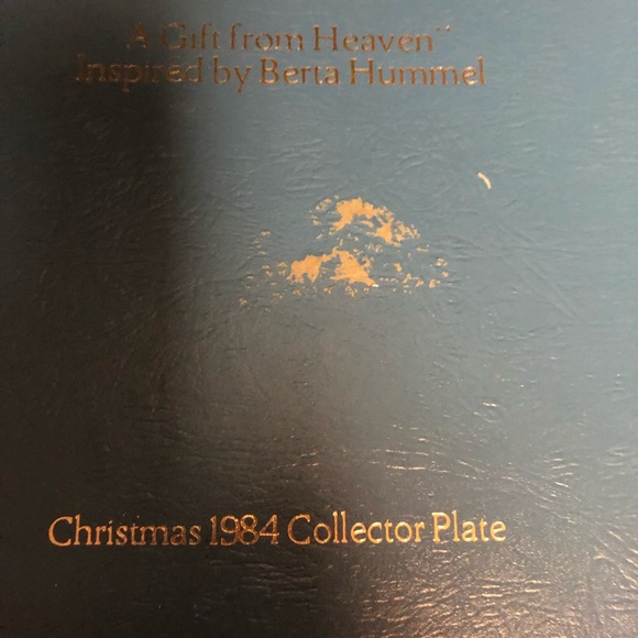 🎄Schmid Christmas 1984 Plate- $25 or $20 w/offer. 557 - Picture 2 of 3